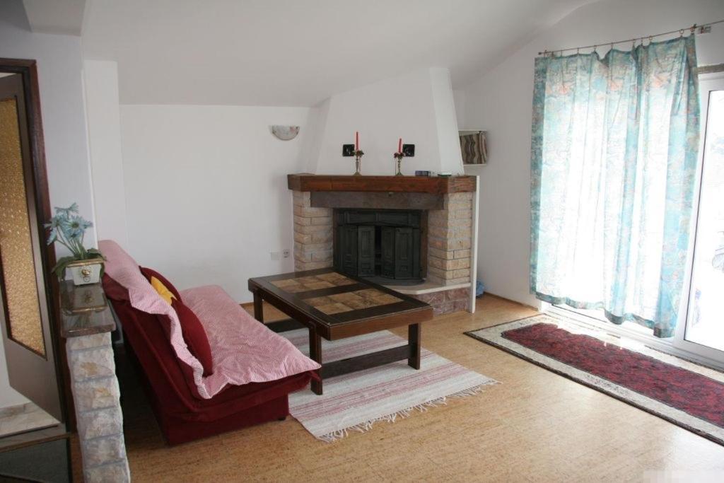 Apartment In Kukljica With Sea View, Terrace, Air Conditioning, Wi-Fi Exterior foto